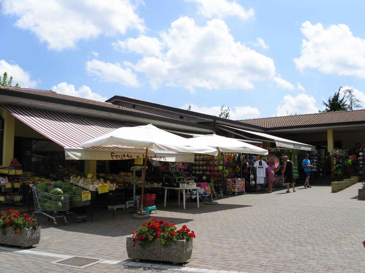 Camping Bella Italia In Peschiera Del Garda - Gardasee Extérieur photo